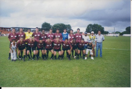 Em pé: Marião , Carlinho , Melques , Toni , Leandro , Silvinho , Geraldo , Marcão , ......., Carlão , Ginaldo , ...... , Horozino / Agachados: Paulinho , Everton , ......, ........, Rato , .....Ismael, Tuim e .........